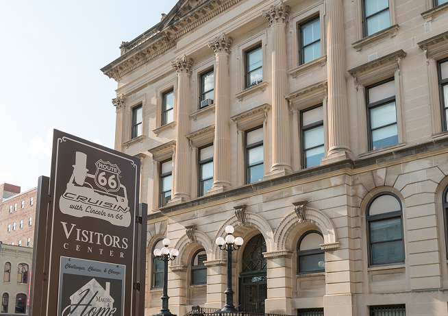 Route-66-Cruisin-with-Lincoln-on-66